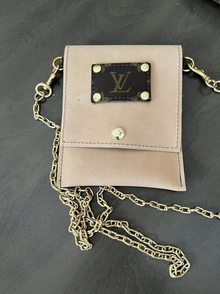 LV Cellphone Cardholder – realupcycle